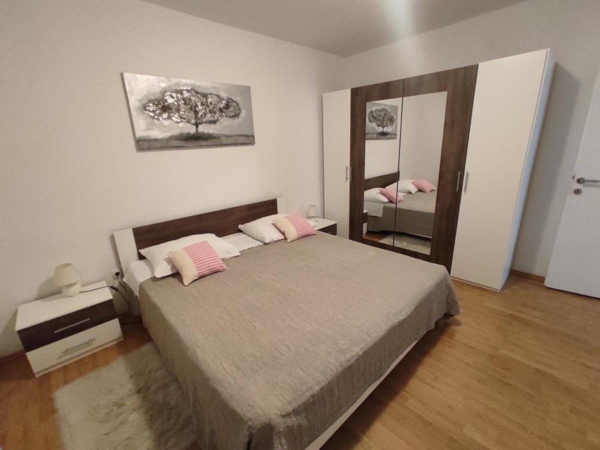 Apartmani Dominik Zadar Bagian luar foto